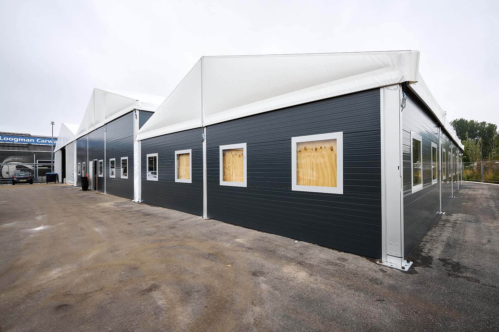 Demontabel gebouw voor BMN bouwmaterialen
