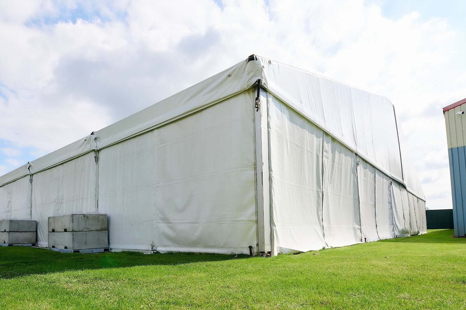 Tenthal met pvc zeilen voor Bax Music