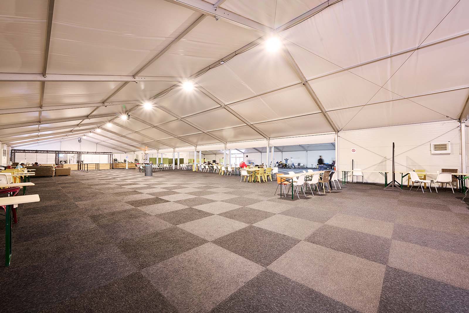 Grote opvanglocatie en recreatieruimte COA Enschede