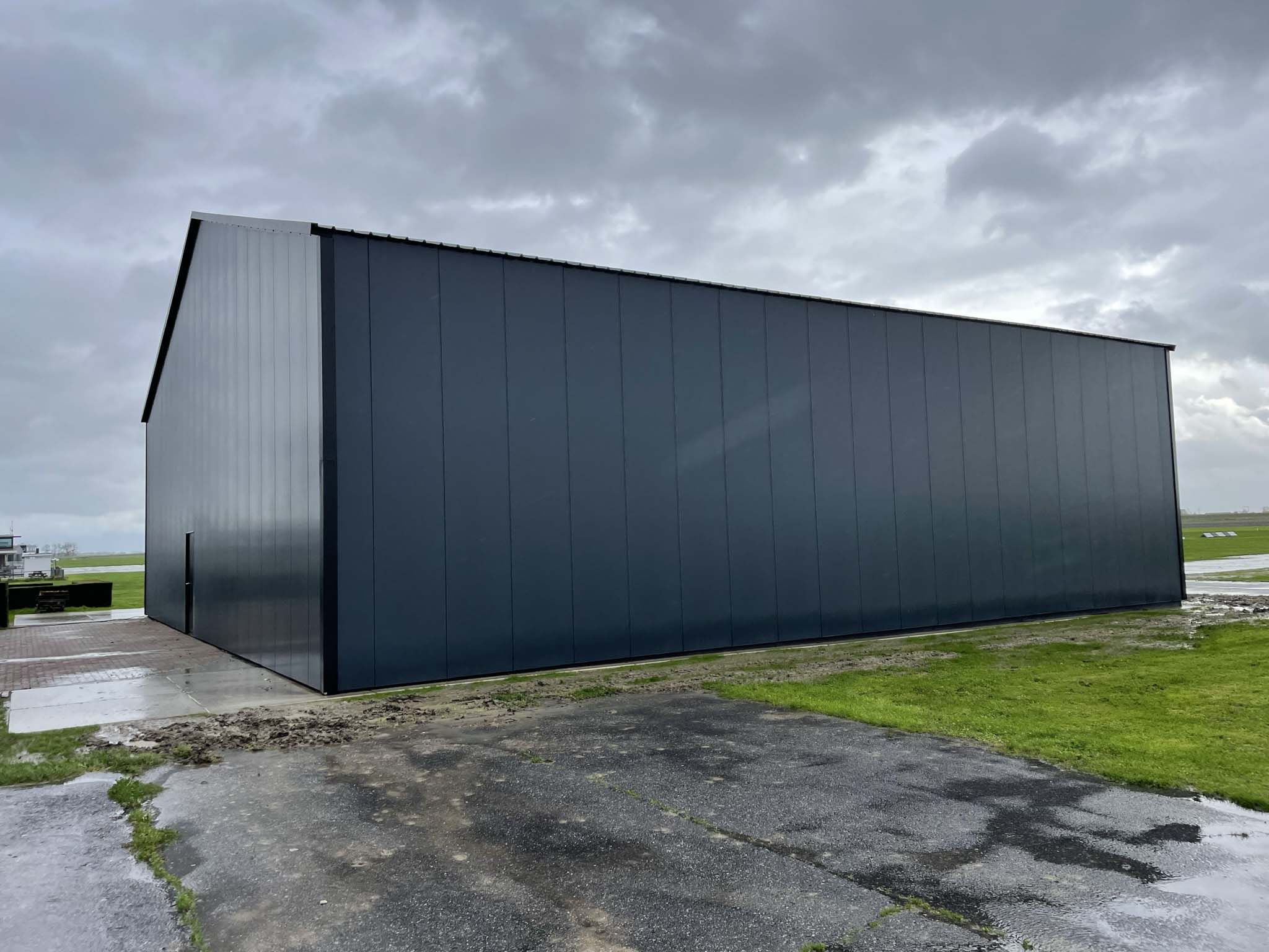 Vliegveld Midden-Zeeland Flexhal met zijhoogte van 6 meter