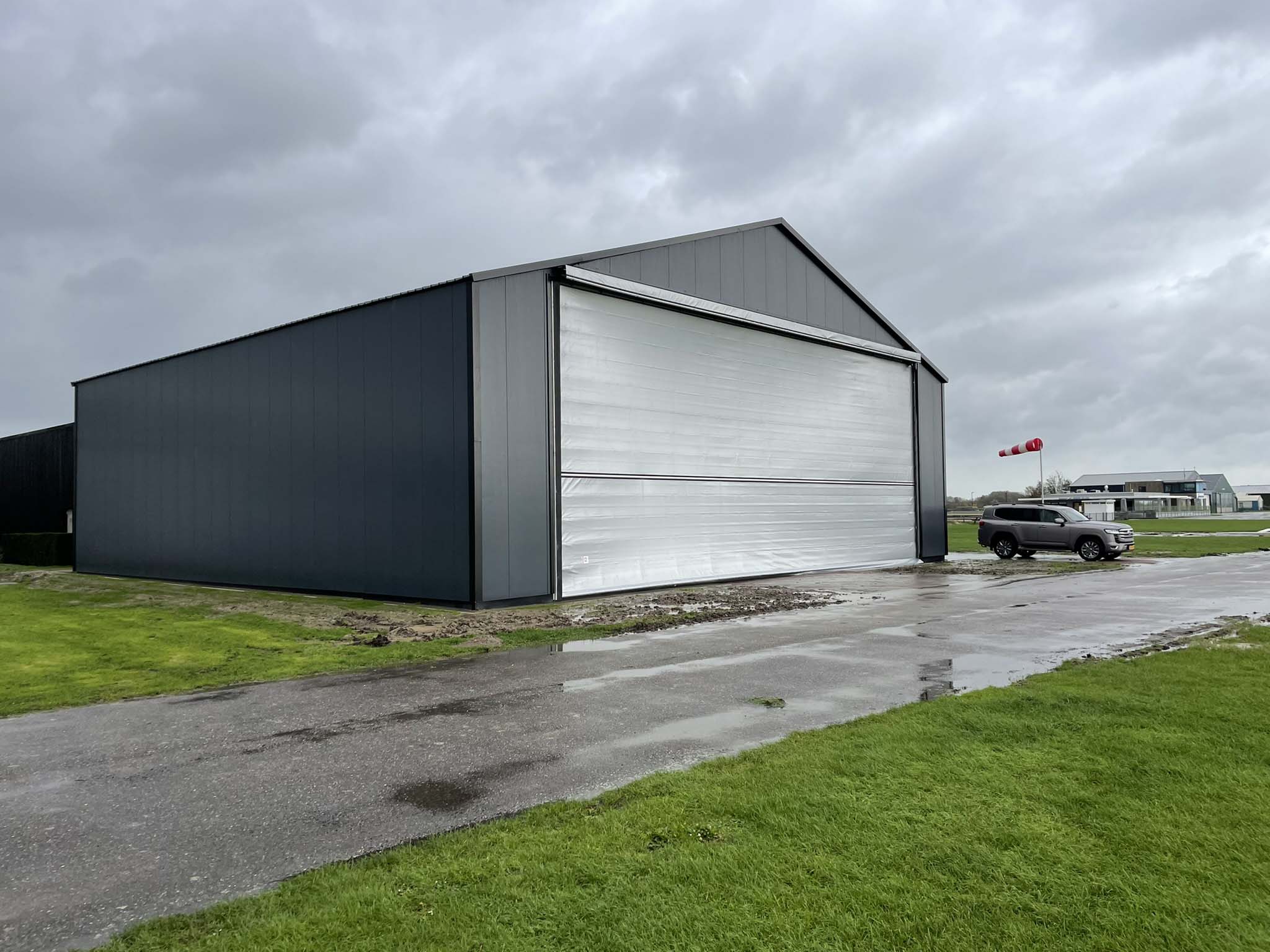Exterior of custom hangar for Midden-Zeeland Airport