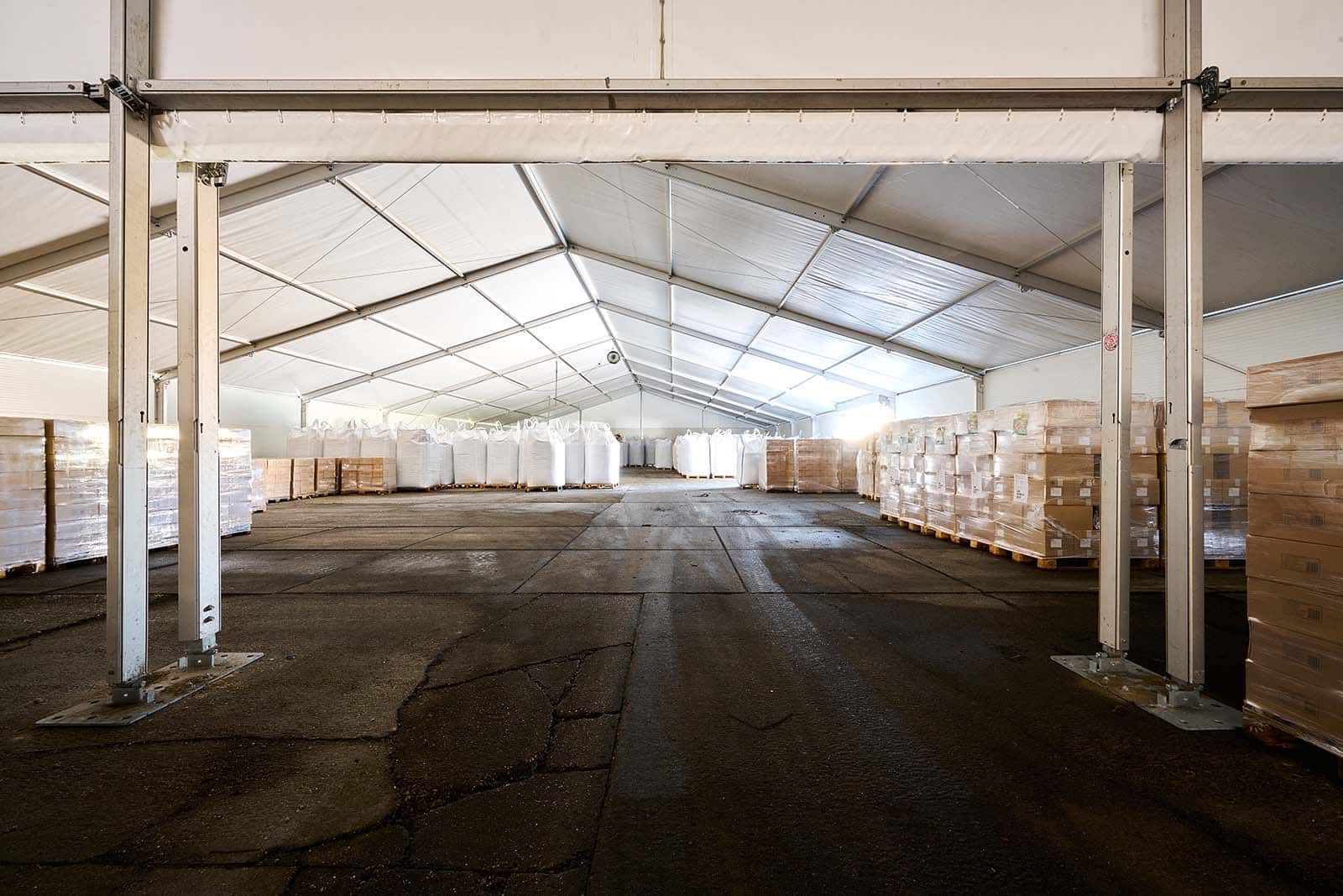 Geschakelde tenthallen met een waterdichte regengoot voor Seasons Products