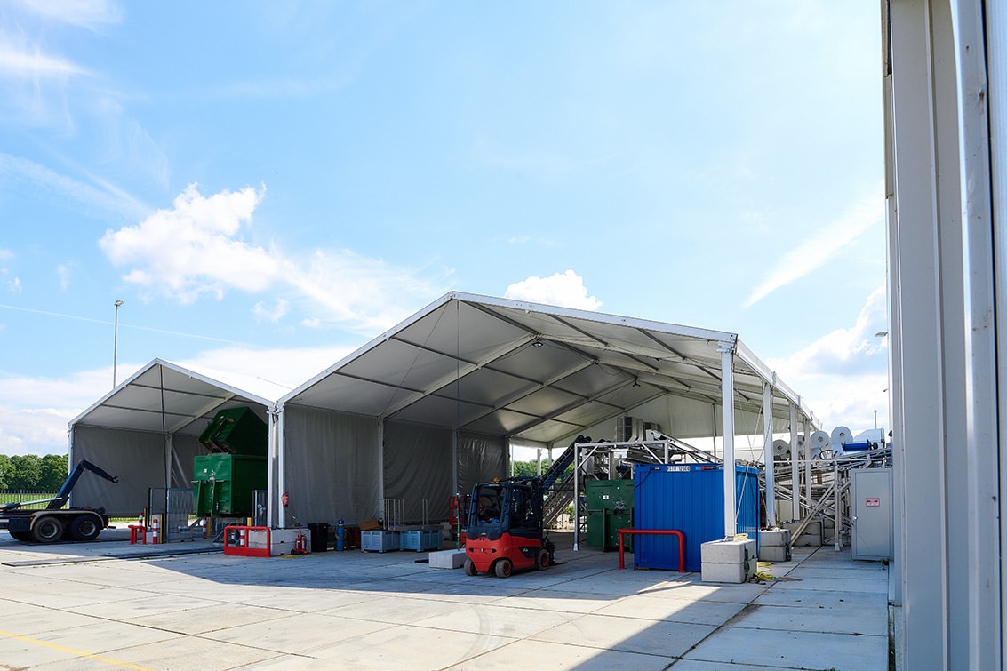 Aluminium tent overkappingen bij Primaele United