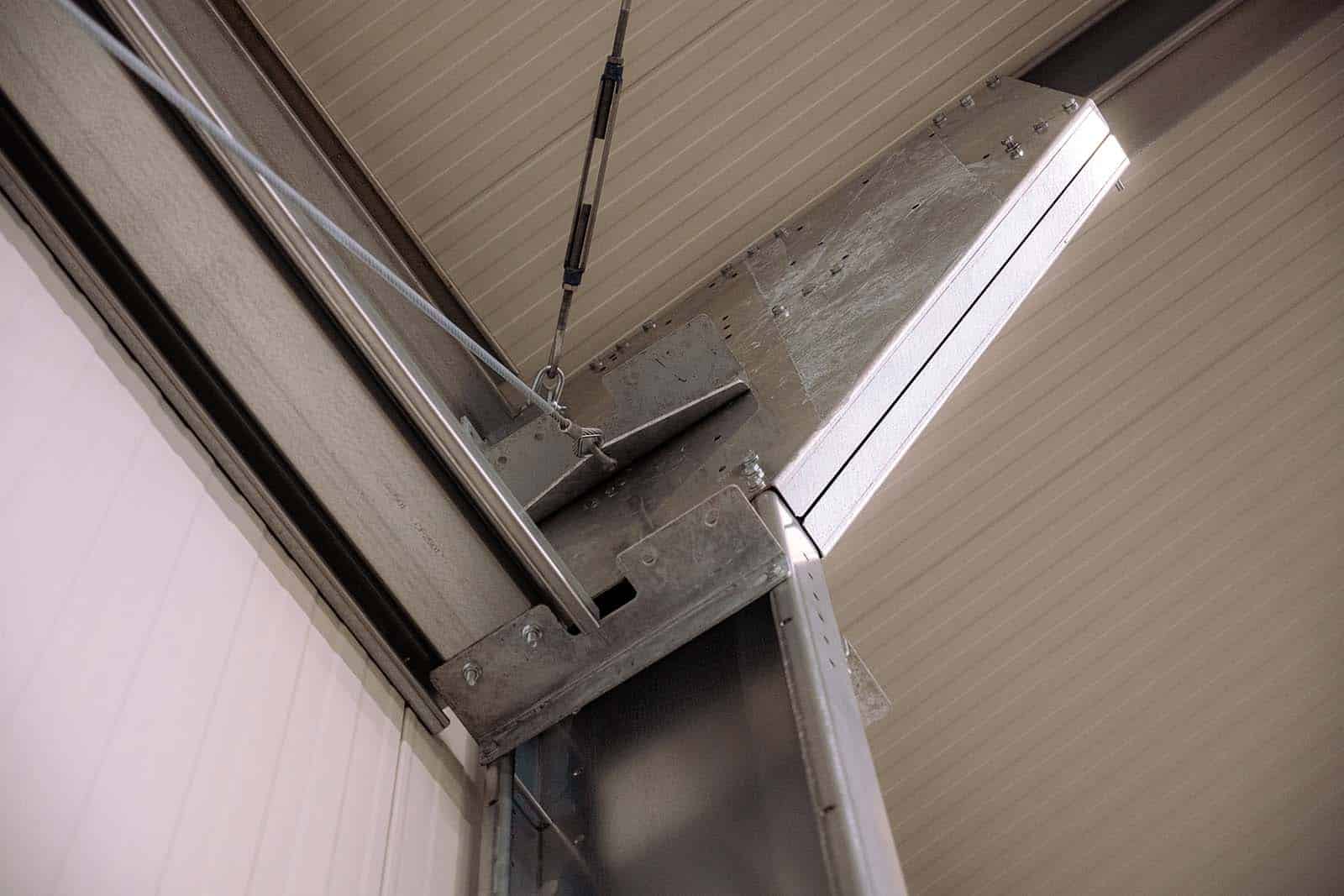 Detail stalen hoekkoppeling constructie Flexhal Vrumona