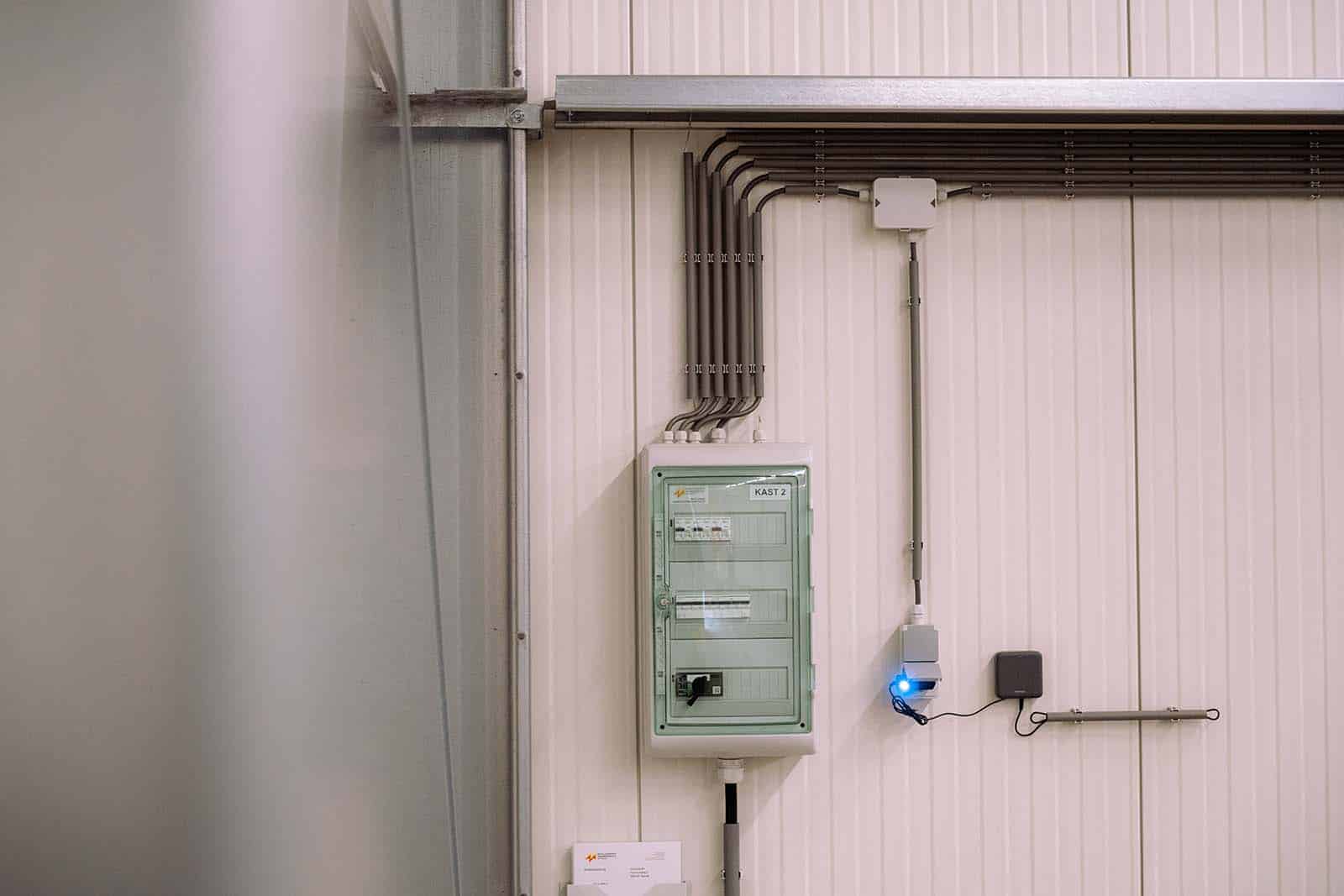Elektriciteitskast voor overheaddeuren in Flexhal Vrumona