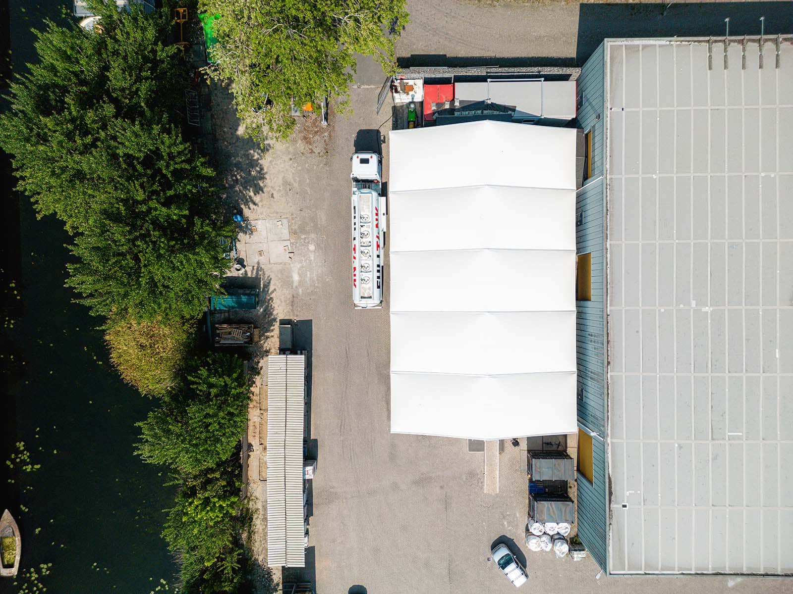 Bovenaanzicht volledig geïsoleerde tenthal Hoek Wegenbouw