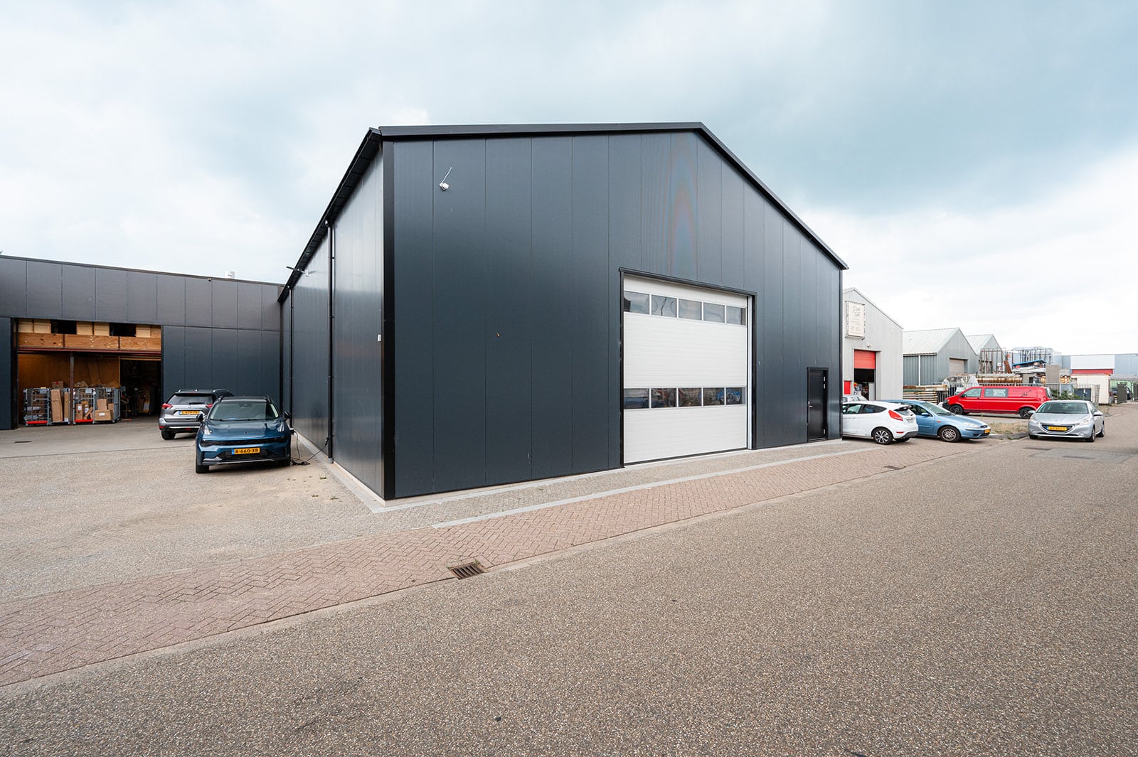 Extra opslagcapaciteit en werkruimte in Flexhal voor Leliveld