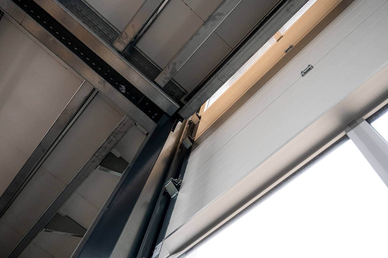 Detail overheaddeur in Flexhal Leliveld