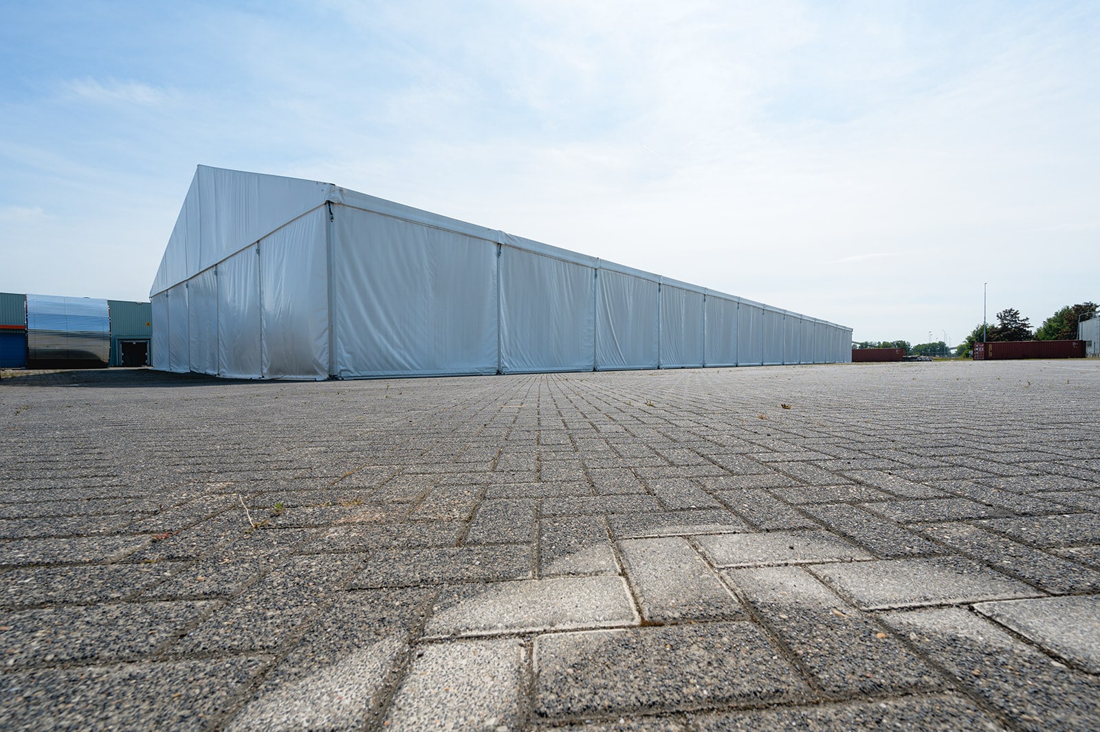 Ongeïsoleerde tenthal voor HUSA Logistics