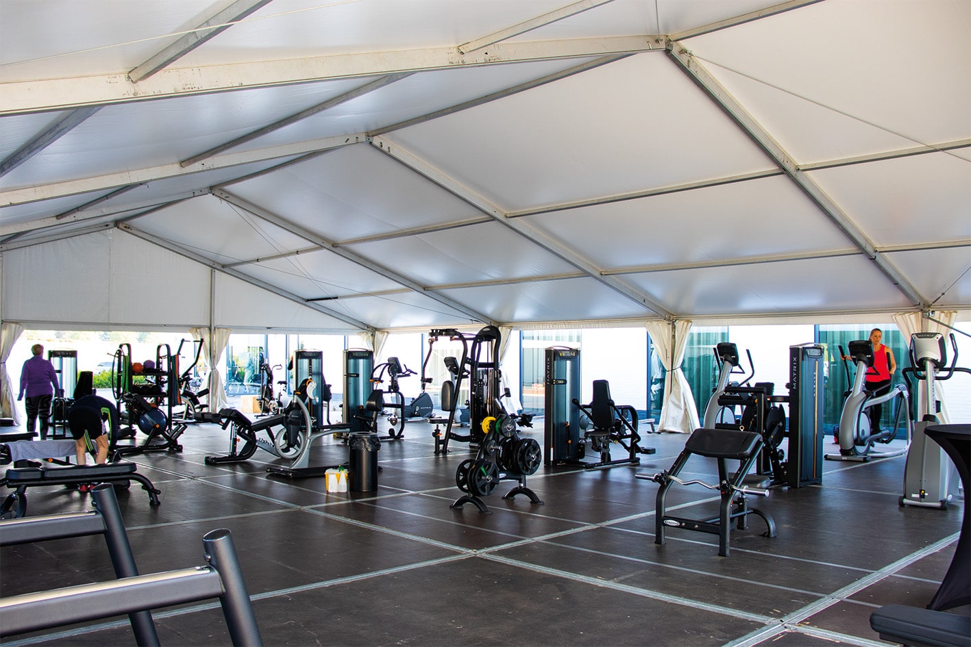 Sportaccommodatie in tijdelijke tenthal