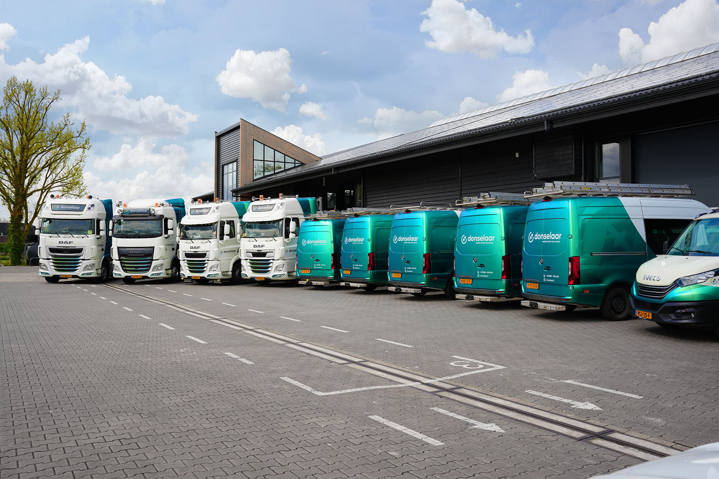 Wagenpark Donselaar Industrie Contact